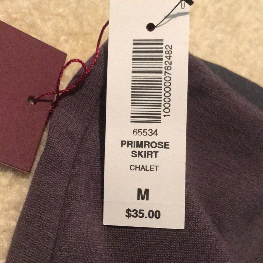 Aritzia Sunday Best Primrose Skirt NWT - Picture 4 of 7